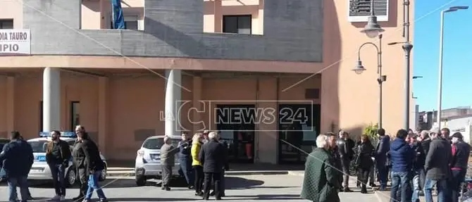 Emergenza rifiuti a Gioia Tauro, per i commissari «solo una criticità»