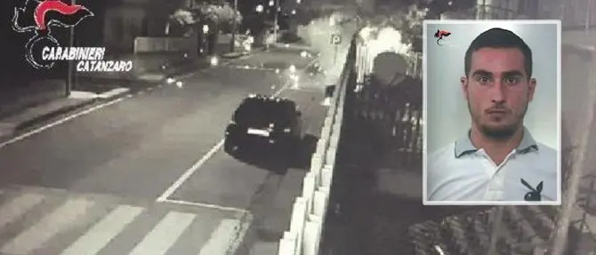 Lamezia, fece esplodere ordigno incurante dei passanti: arrestato 25enne
