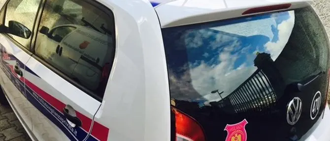 Catanzaro, tentano di trafugare merce al bar del parco: fermati