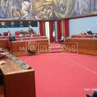 Catanzaro, convocato il Consiglio comunale