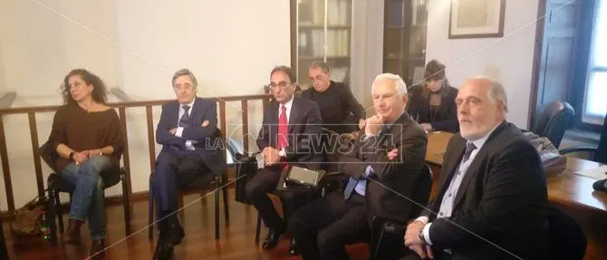 Pugliese-Mater Domini: «Con la politica in mezzo non ci sarà fusione»