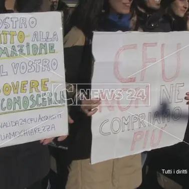 Unical, proteste per la mancata convalida dei crediti formativi universitari (VIDEO)