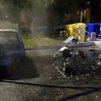 Catanzaro, incendio di due auto nella notte