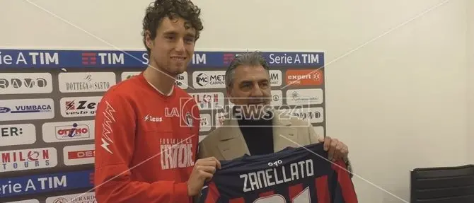 Presentato il nuovo acquisto del Crotone Niccolò Zanellato