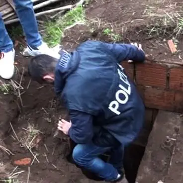Un bunker della ‘ndrangheta scoperto nelle campagne di Rosarno (VIDEO)