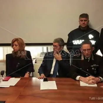CLOACA MAXIMA | Scaricavano illegalmente nel Crati, i dettagli dell’operazione a Rende (VIDEO)