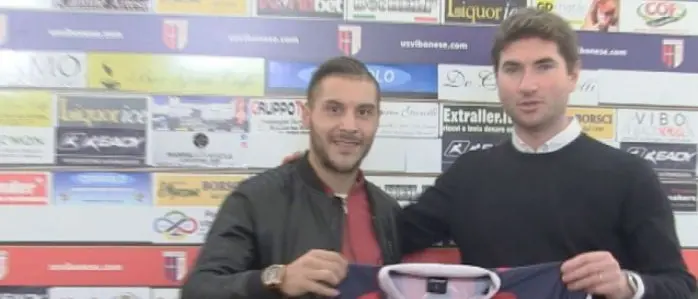 VIBONESE CALCIO | Arario è a Vibo, prime parole e primo allenamento in rossoblu