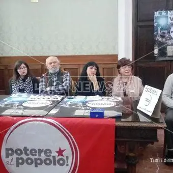 Potere al popolo: “Nessuna sintesi con chi ha tradito le classi sociali”