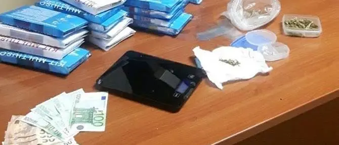 Droga, contraffazione e armi: due arresti e sei denunce nel Soveratese