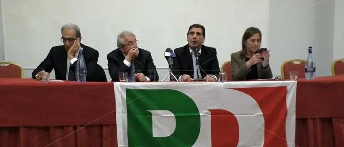 Il Pd presenta i suoi capilista. Magorno: «Abbiamo candidato le risorse migliori del partito»