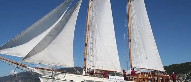 Museo navigante: a Crotone sbarca la goletta Oloferne