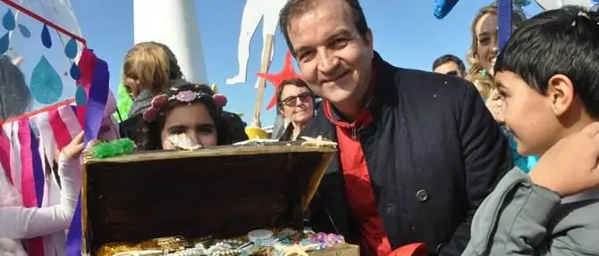 Cosenza festeggia il Carnevale, la sfilata anche sul Calatrava