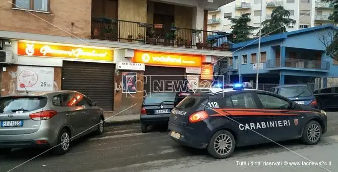 Massacro di Rende, i Ris cercano risposte nella villetta del delitto. In casa trovate due pistole