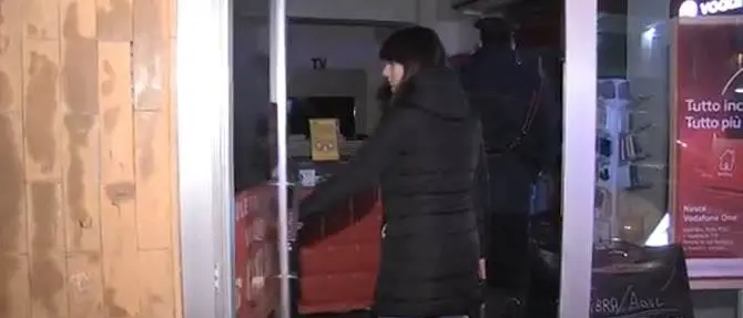 Strage familiare a Rende, vittime pugnalate prima di essere uccise a colpi di pistola (VIDEO)