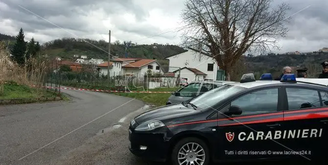 Strage familiare a Rende, la figlia avrebbe tentato di difendersi dalla furia omicida del padre (VIDEO)