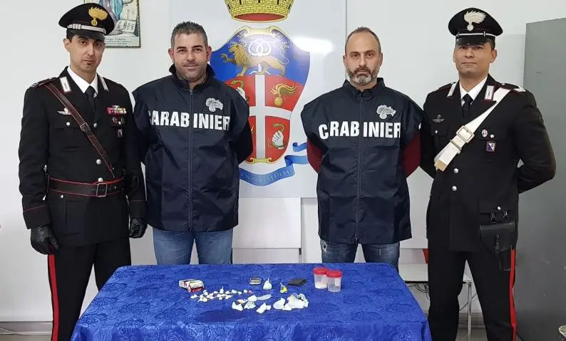 Sorpresi con la cocaina in casa: arrestata coppia di Rossano