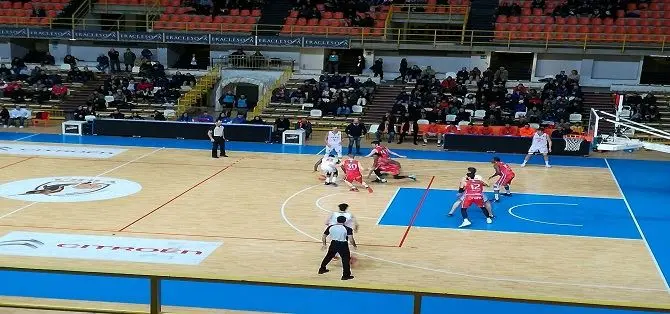 BASKET | Viola: al PalaCalafiore non si passa. Battuto Legnano (VIDEO)