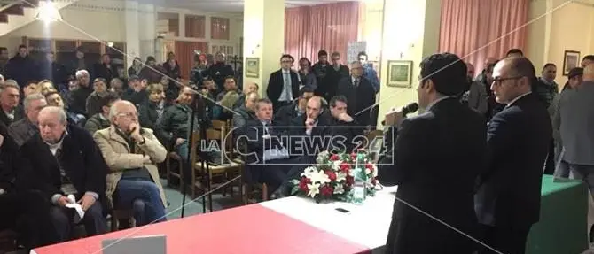 VERSO LE ELEZIONI | Scalea e Praia a Mare, bagno di folla per Andrea Gentile