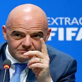 CALCIO | Via il mercato di gennaio, sì al salary cup. Arriva la rivoluzione di Infantino