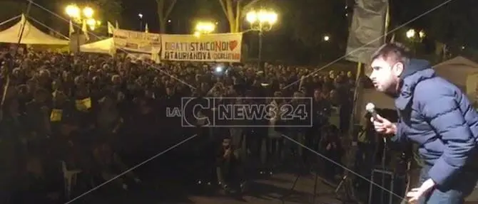 Verso le elezioni, Di Battista infiamma Locri (VIDEO)