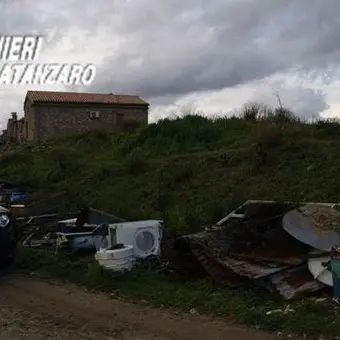 Girifalco, sequestrata discarica abusiva