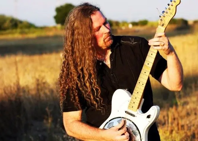 Martirano Lombardo, il chitarrista Michael Lee Firkins ospite di Rock On