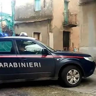 Oppido, uccide il marito con una roncola nel sonno: arrestata (VIDEO)