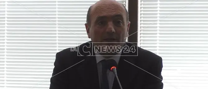 Giornalista aggredito a Crotone, la solidarietà dell’amministrazione comunale