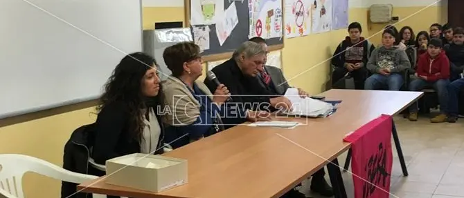 Il ritorno di don Ciotti. Question time con gli studenti a Marina di Gioiosa (VIDEO)