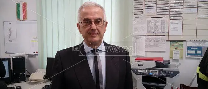 Catanzaro, cambio della guardia alla direzione regionale dei vigili del fuoco
