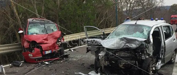 Scontro frontale a Curinga, 62enne perde la vita