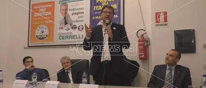Giorgetti (Lega) a Crotone: «bisogna combattere la rassegnazione della gente del Sud»