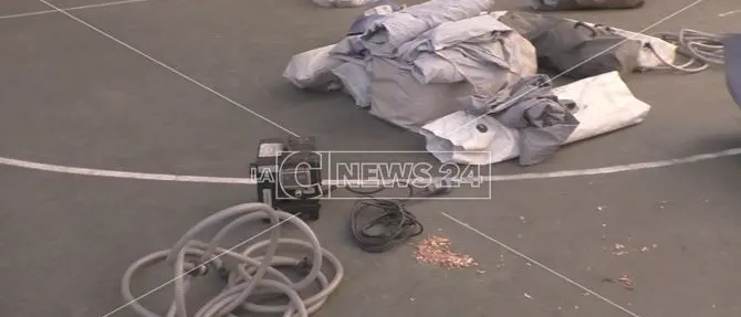 Crotone, furto alla tendopoli organizzata dalla Croce Rossa