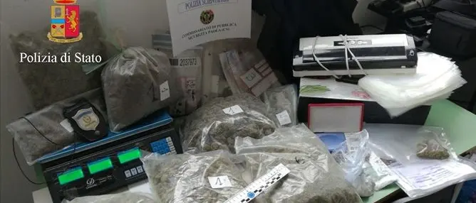 Acquappesa, detenzione di stupefacenti: tre fratelli nei guai