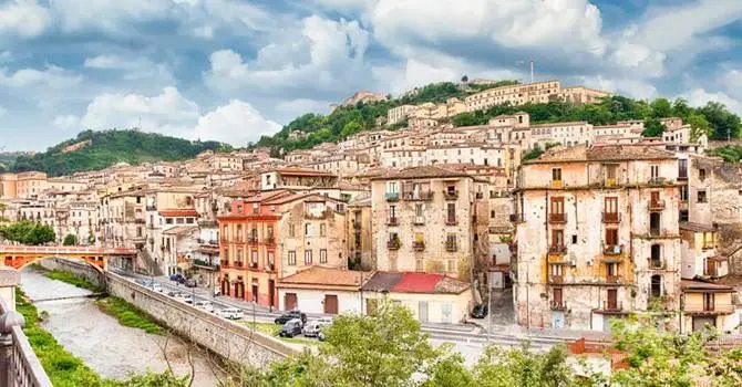 Cosenza, boom di turisti certificati dall'Istat