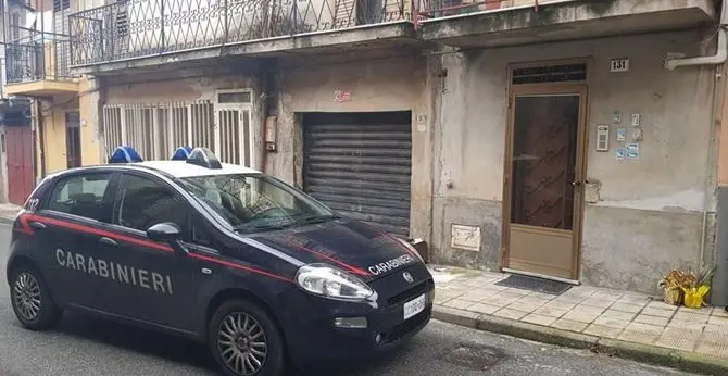 Minaccia di far scoppiare la casa con il gas, tragedia sfiorata a Cinquefrondi