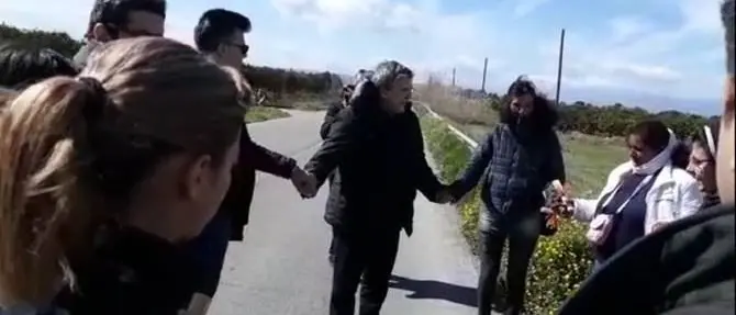 Il vescovo di Cassano incontra le prostitute: «Non fatevi sfruttare». E recita con loro il Padre nostro