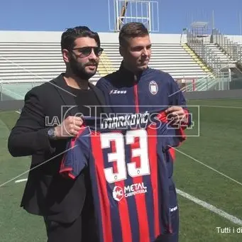 Calcio, il Crotone presenta Luka Markovic: «È la migliore scelta per me»