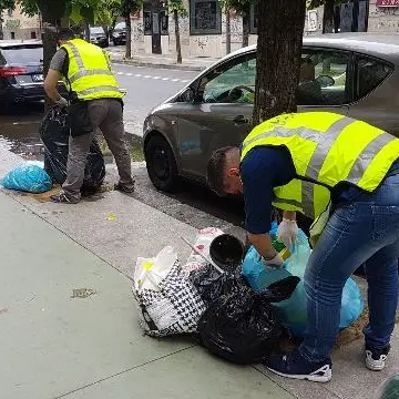 Cetraro, operatori ecologici occupano la sala del Comune