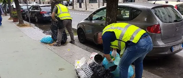 Cetraro, operatori ecologici occupano la sala del Comune