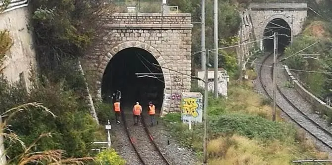 Orrico e Misiti (M5S): «Ripristinare l'agibilità della galleria di Santomarco»