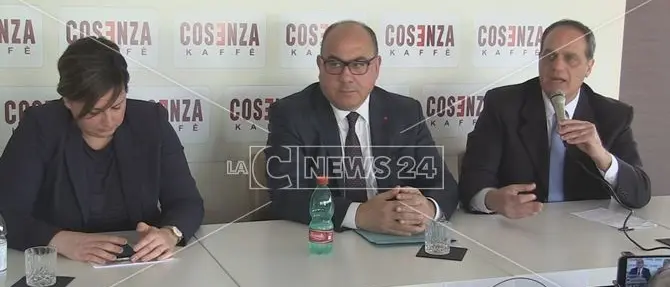 Cosenza, Marini Serra: «Vi spiego perché il Psc è nullo» (VIDEO)