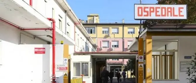 Vibo, presunto caso di malasanità: riesumata la salma della donna morta in ospedale