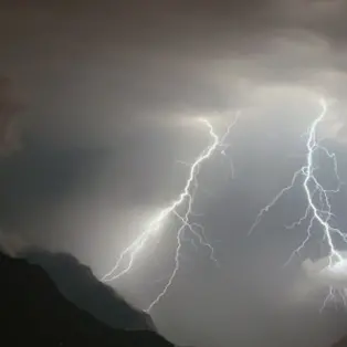 Torna il maltempo, in arrivo temporali in Calabria