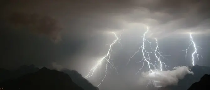 Torna il maltempo, in arrivo temporali in Calabria