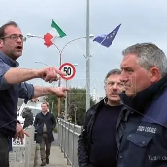 Nocera in ginocchio dopo le mareggiate, la rabbia dei cittadini: «Si poteva evitare» (VIDEO)