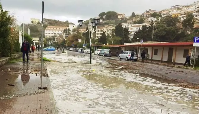 Ancora maltempo in Calabria, dopo le mareggiate vento e piogge