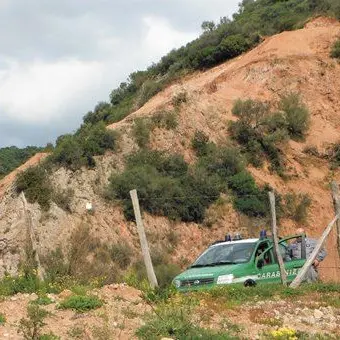 Zagarise, cava abusiva: denunciate due persone