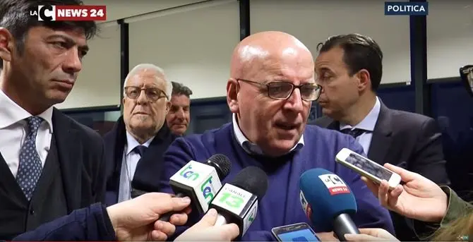 Oliverio ricompatta la maggioranza e punta al secondo mandato: «Ci sto pensando» (VIDEO)