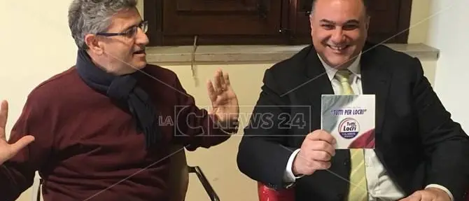 Via alla differenziata a Locri e il sindaco annuncia: «Pronto a ricandidarmi» (VIDEO)